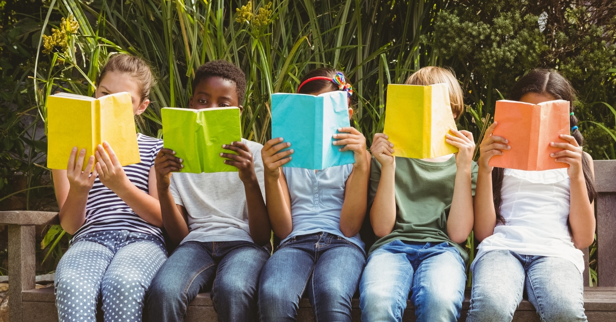 15 Effective Ways to Encourage Reading in Boys and Girls